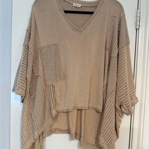 POL Women's Tan Textured V-Neck Tunic